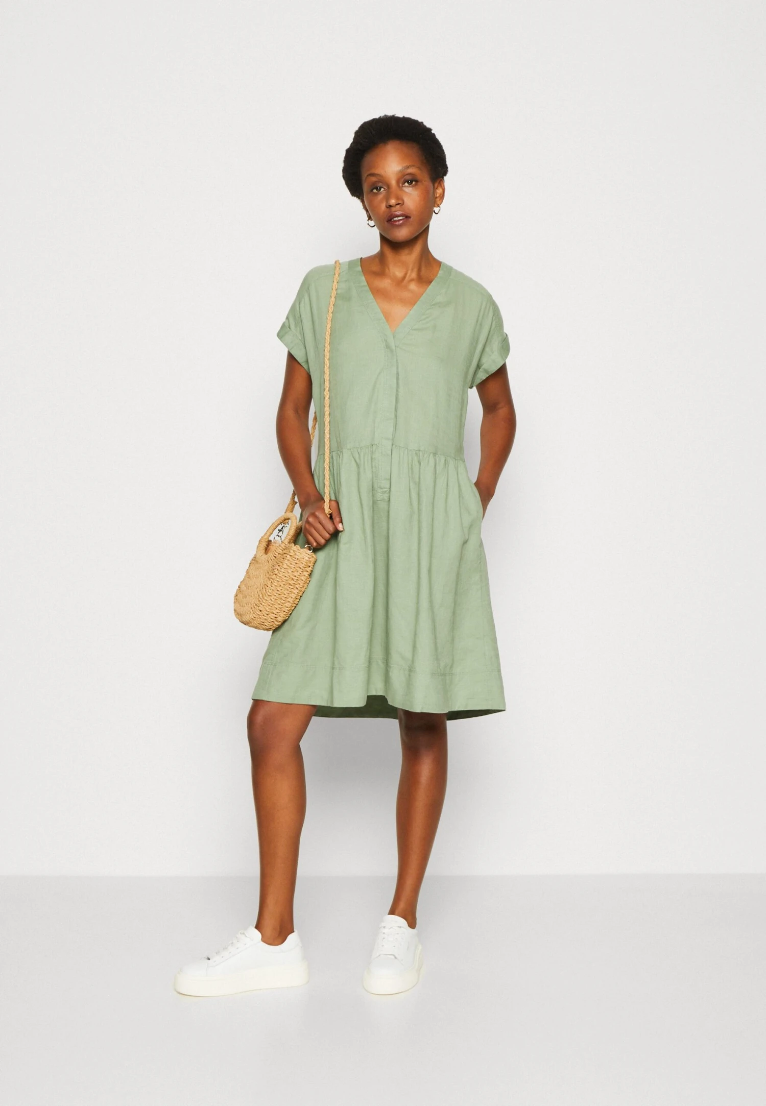 ESPRIT Dress - Jurk - Pale Khaki 4 ESPRIT Dress - Jurk - Pale Khaki - Afbeelding 2