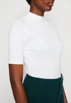 Edc By Esprit Core Teeh - T-Shirt Basic - White -Esprit 03cb9a51b0bb425498f8103d9a11dd27