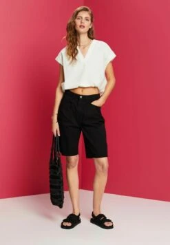 ESPRIT Blouse - Offwhite -Esprit 05a3d6e425564a0fbec504bcc411ba73