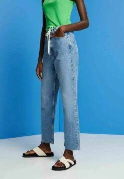 ESPRIT Sus Dad - Straight Leg Jeans - Blue Light Washed -Esprit 08efbbc50886485f92e0dcf6cfc6947c