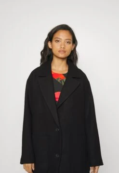 ESPRIT Mantel - Black 11 ESPRIT Mantel - Black -Esprit 2d59504dd071413097670acff5d9c89f