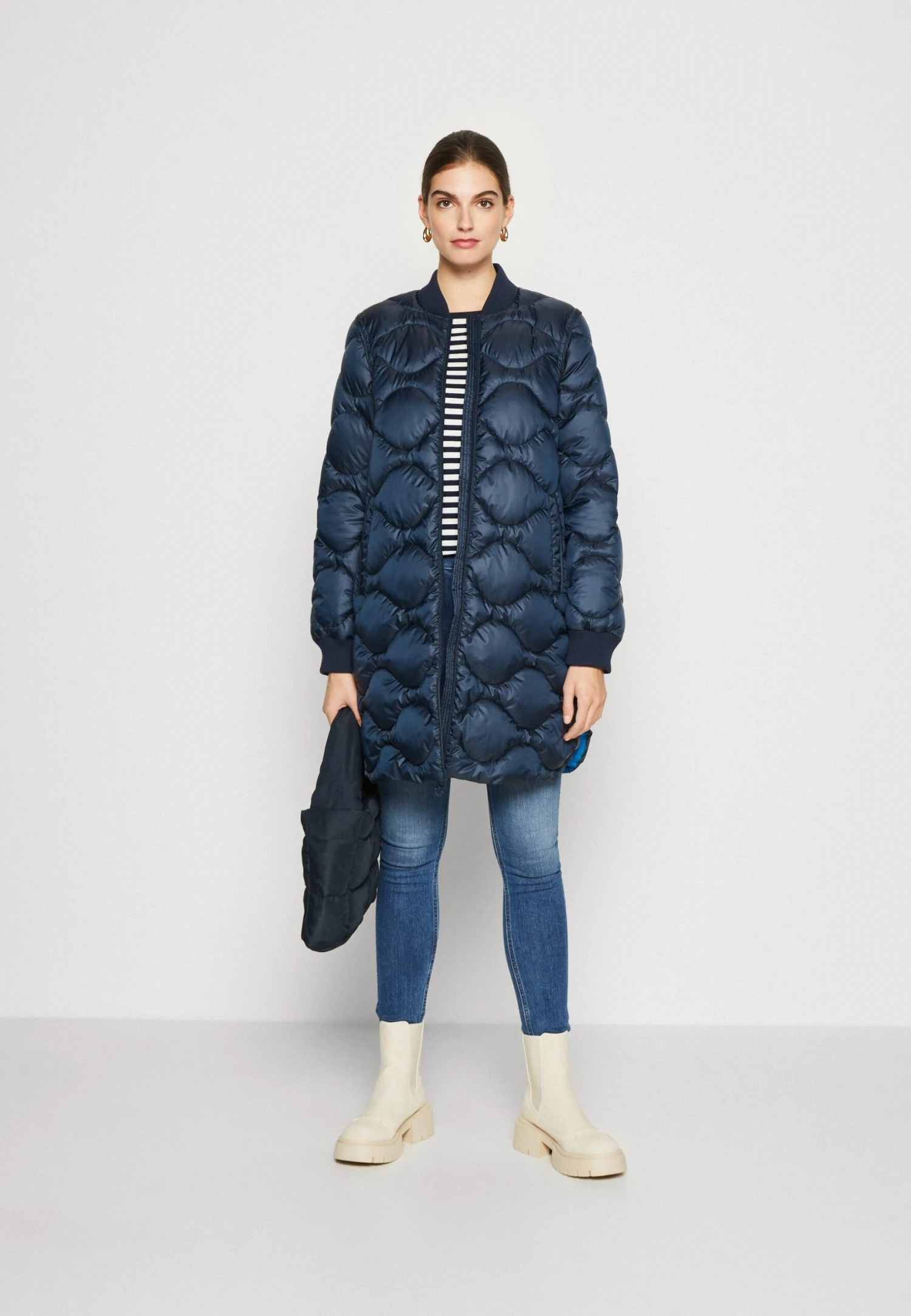 ESPRIT Rcs Modulr Bmbr - Winterjas - Navy 4 ESPRIT Rcs Modulr Bmbr - Winterjas - Navy - Afbeelding 2