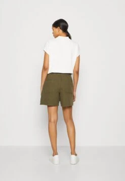 ESPRIT Shorts - Khaki Green 10 ESPRIT Shorts - Khaki Green -Esprit 45592638939541f29985da164fb15f6d