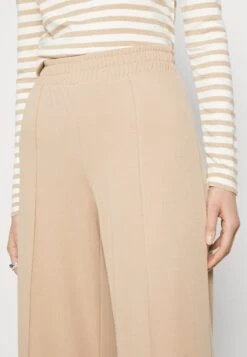 ESPRIT Pant - Broek - Taupe 11 ESPRIT Pant - Broek - Taupe -Esprit 4bcf538179f34e11a4ee4f77045df699