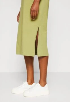 Edc By Esprit Dress - Jerseyjurk - Pistachio Green -Esprit 5703061a2634451eb401bc70684ee557