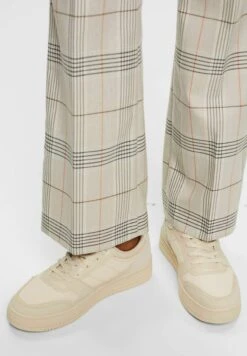 ESPRIT Mit Plateausohle - Sneakers Laag - Light Beige