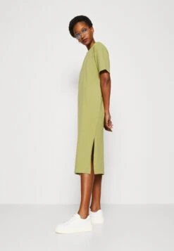Edc By Esprit Dress - Jerseyjurk - Pistachio Green -Esprit 63f15c43b0044789974046c42e6dfe36