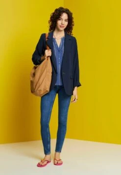 ESPRIT Jeans Skinny Fit - Blue Medium Washed New 18 ESPRIT Jeans Skinny Fit - Blue Medium Washed New -Esprit 6c29ad08ac184336859624ee7bb43b30