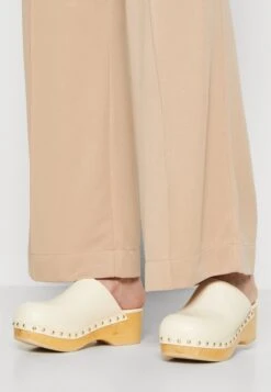 ESPRIT Pant - Broek - Taupe 13 ESPRIT Pant - Broek - Taupe -Esprit 6d8118ea987f460295e18c265b51f1a4