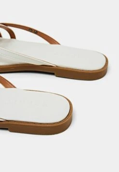 ESPRIT Teensandalen - White -Esprit 733604826e424c8d98cdcd9406c5fb3f