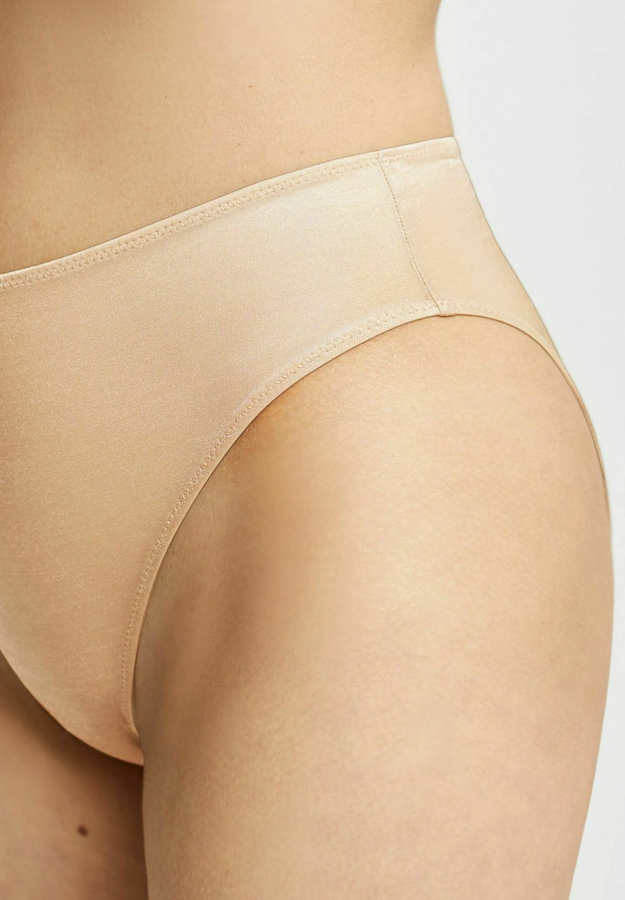 ESPRIT Und Glanzeffekt - Slip - Light Beige 5 ESPRIT Und Glanzeffekt - Slip - Light Beige - Afbeelding 3