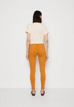 ESPRIT Jeans Skinny Fit - Caramel -Esprit 80ed905c2b814b80a0bbbedcdc159d19