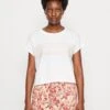 Edc By Esprit Crop Inside - T-Shirt Print - White