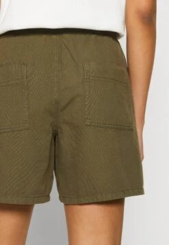ESPRIT Shorts - Khaki Green 13 ESPRIT Shorts - Khaki Green -Esprit a468f718b5fe4b6c9b54b0d489726fbe