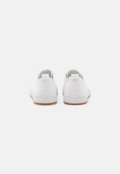 ESPRIT Sneakers Laag - Off White -Esprit c31f7f87a353486695b9344140625114