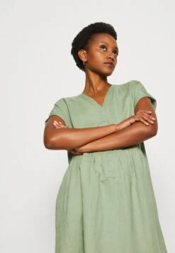 ESPRIT Dress - Jurk - Pale Khaki 11 ESPRIT Dress - Jurk - Pale Khaki -Esprit ca2db112019347aa8af12f06fc8cf565