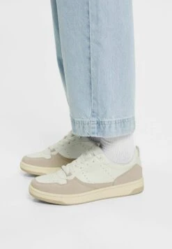 ESPRIT Sneakers Laag - Grey