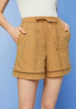ESPRIT Shorts - Khaki Beige 18 ESPRIT Shorts - Khaki Beige -Esprit e52017ef5f344926bbf78b550d73514c