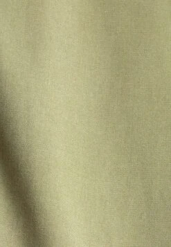 ESPRIT Mit Bundfalten - Shorts - Light Khaki -Esprit ffa969e09103470a97117ef6ad128f88